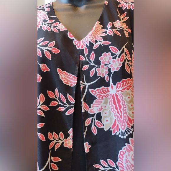 JM Collection Women's Printed Split-Front Tunic Top (Black Pink, Medium) Blouse - Picture 3 of 15